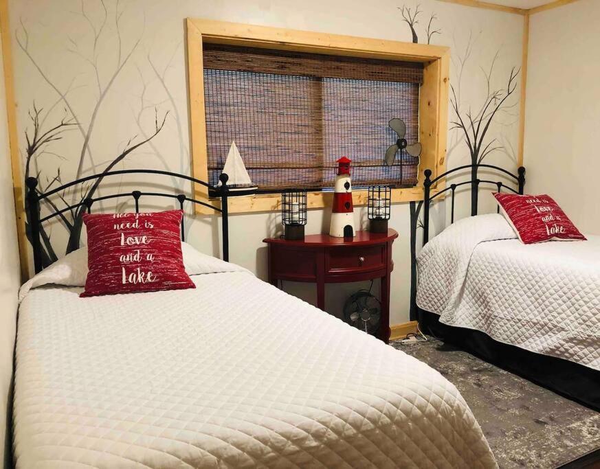 Cabin At The Cove At Watauga Lake Butler المظهر الخارجي الصورة