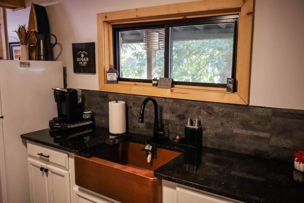 Cabin At The Cove At Watauga Lake Butler المظهر الخارجي الصورة